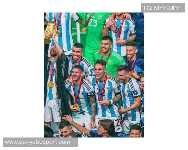 拉波尔塔盛赞梅西为历史最佳球员计划举办隆重致敬仪式